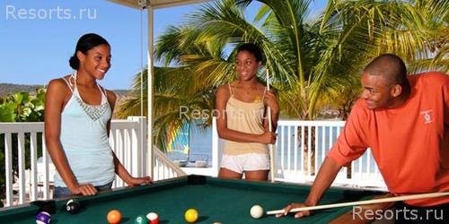 St. James Club 26